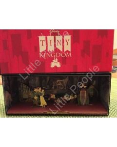 Snow White Tiny Kingdom 5-piece boxed set of flat figures Rare Retired